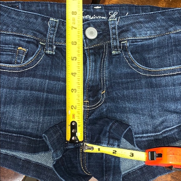 LNC American Eagle size 6 stretch shorts. - Picture 8 of 8